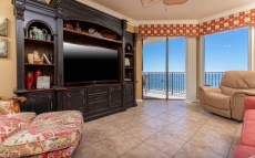 Phoenix VII 1410 Beachfront with Great Amenities