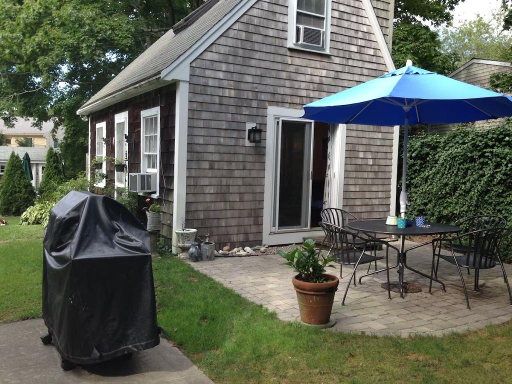 1 Bedroom Cottage Rental in Centerville, Massachusetts