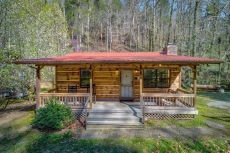 2 BR Pet-Friendly Cabin Rental