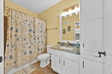 Disney Getaway Resort Condo w/ Pool • Sleeps 8