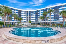 Luxury Bayside Condo – Pool, Tennis & Marina