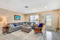 Coastal Escape – Pool, Dock, Hot Tub, Beach Walk