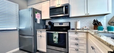 2BR Sandpiper Key - Walk to Beach & Dining