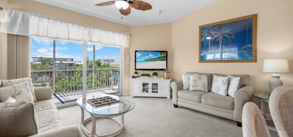 3 Bedrooms Condo Rental in Manasota Key, Florida