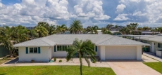 Lemon Bay Canal Home – Pool Hot Tub & Boat Dock