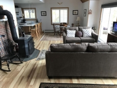 Lakeside Deck House With Magnificent Views Of Lake Champlain.