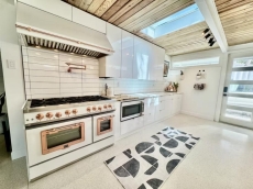 Siesta Beach | Heated Pool | Pet Friendly | Bike & Walk Friendly | Zach