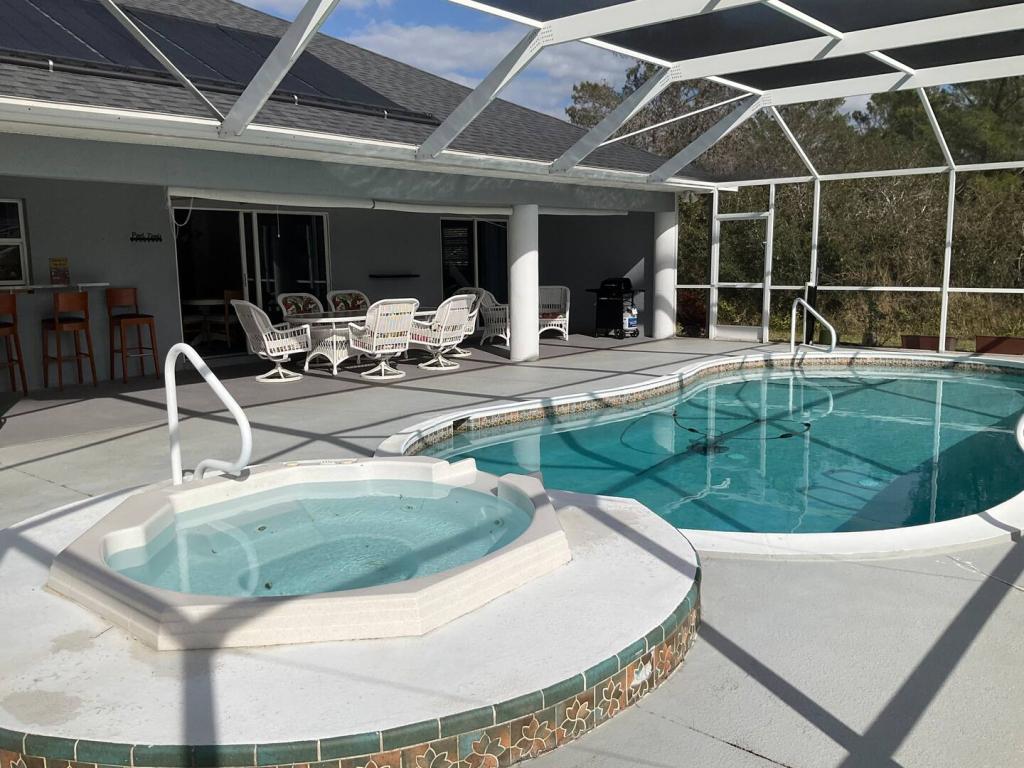 3 Bedrooms Pet Friendly House Rental in Sebring, Florida