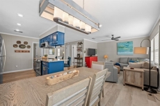 Captain's Cabin 3207