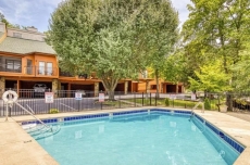 Gatlinburg Condo - Summit Cabin Rentals