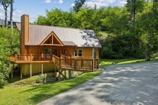 Creekside Manor - Summit Cabin Rentals
