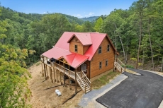 Hidden Cove Chalet - Summit Cabin Rentals