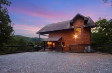 Livin on Mountain Time - Summit Cabin Rentals