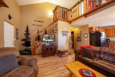 Bearfootin - Summit Cabin Rentals