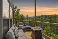 4 Clovers - Summit Cabin Rentals