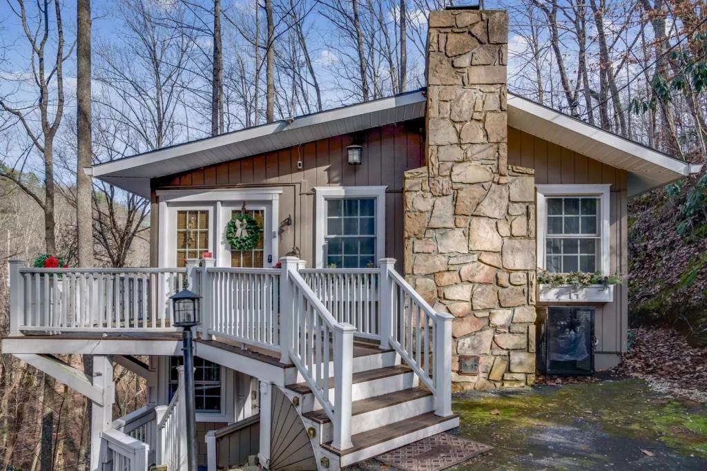 1 Bedroom Cottage Rental in Sevierville, Tennessee
