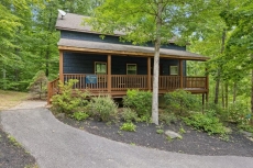 Blue Hawk Hideaway - Summit Cabin Rentals
