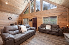 Creekside Manor Too - Summit Cabin Rentals