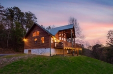 Holy Smoky - Summit Cabin Rentals
