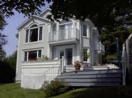 3 Bedrooms Cottage Rental in Mount Orford, Quebec