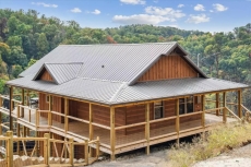 Little Bear Lodge - Summit Cabin Rentals