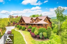 4 BR Pet-Friendly Cabin Rental