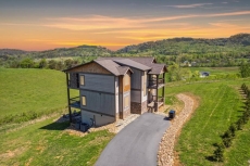 Peaceful Pastures - Summit Cabin Rentals