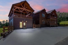 Splash Mountain Lodge | Summit Cabin Rentals