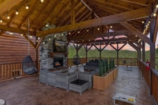 Splash Mountain Lodge | Summit Cabin Rentals