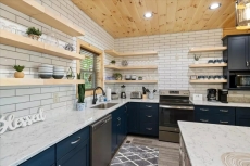 Stargazer Chalet | Summit Cabin Rentals