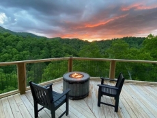 Stepping Stone | Summit Cabin Rentals