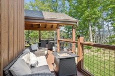 Stone Mountain Lodge | Summit Cabin Rentals