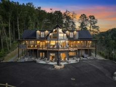 5 BR Pet-Friendly Cabin Rental