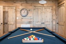 Treehouse Lodge | Summit Cabin Rentals