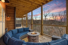 Treehouse Lodge | Summit Cabin Rentals