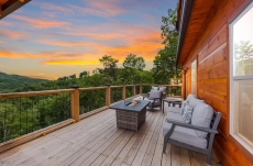 Victoria | Summit Cabin Rentals