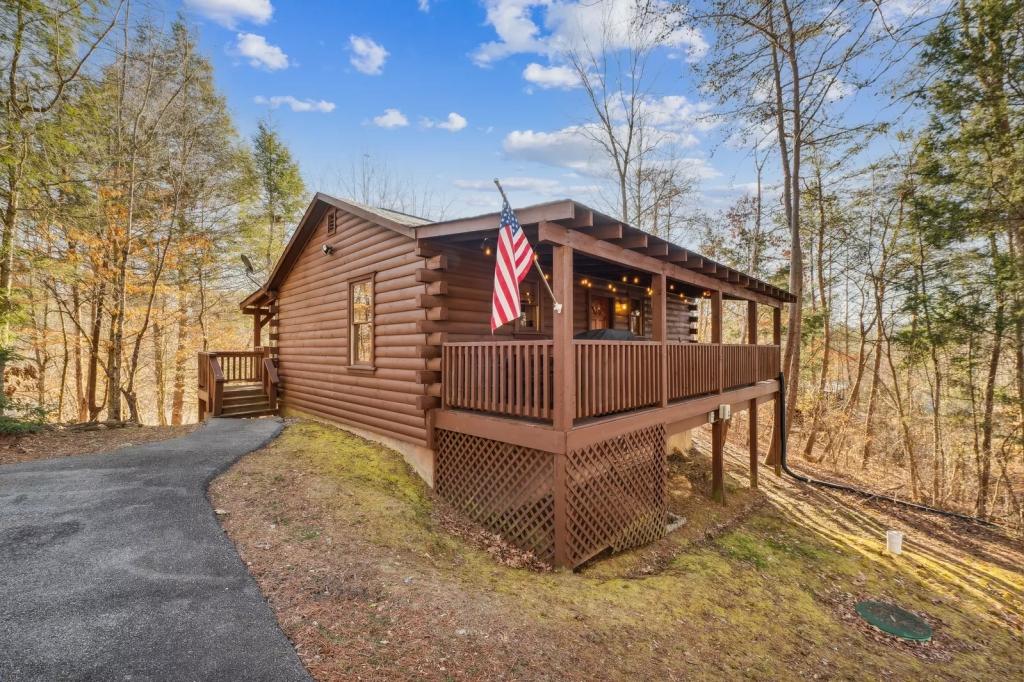 1 Bedroom Cabin Rental in Sevierville, Tennessee