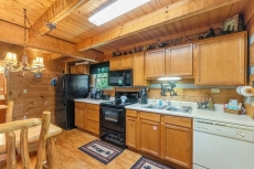 Luke11:33 5mile Dwntwn Pigforg~Pkwy-Hotub-Gameroom-wifi-NO EXTRA FEES