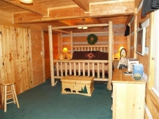 John15:12~ 4 Miles Prkwy/Dwntown Pigfor-Hotub- BR fireplace-Wifi-NO EXTRA FEES