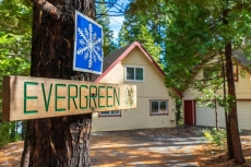 Evergreen • Game Room • Ski Bear Valley • EV