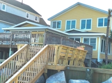 OCEAN FRONT Perfect for Family Groups! FRONT BEACH Screened Porch Huge Deck