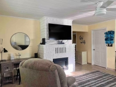 Quaint backyard sanctuary - New pool