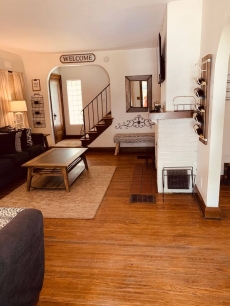 Rocket Retreat near campus and downtown