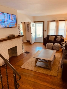 Rocket Retreat near campus and downtown