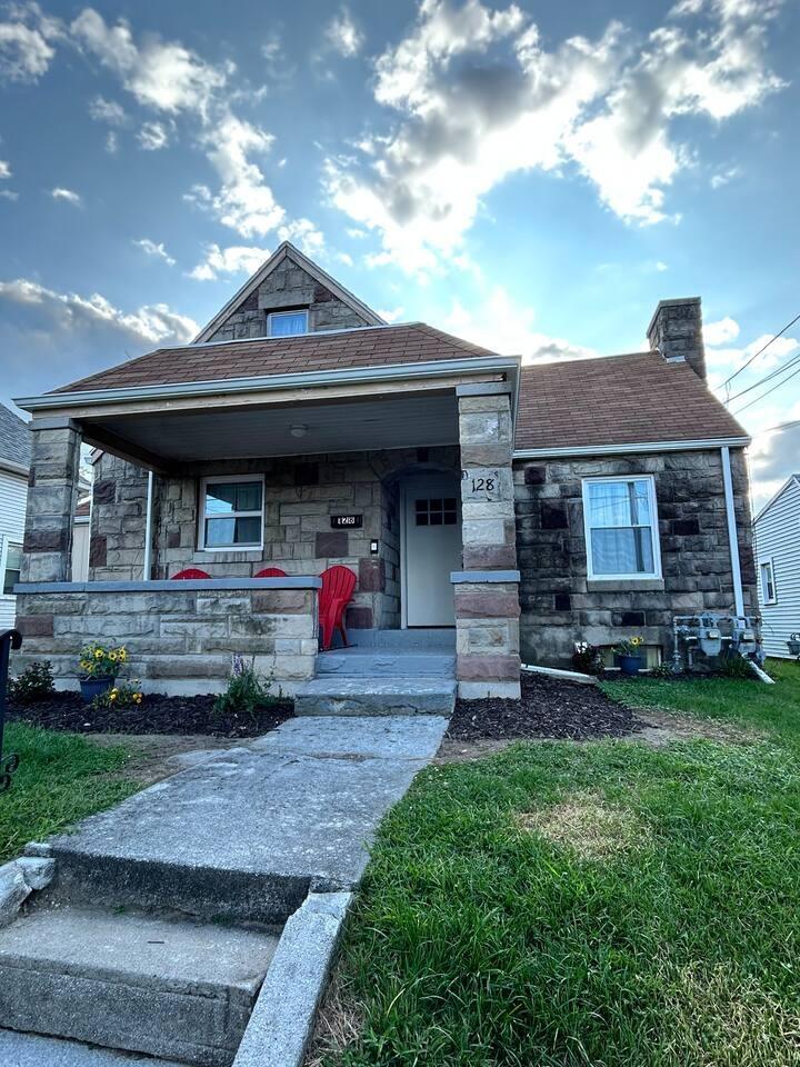 7 Bedrooms House Rental in Ohio, United States of America