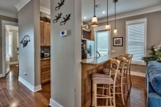 'BeachCastle' 2 Min Walk to Vast White Beaches or Heated Pool/Tennis/Pickleball