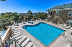 Unit 405- Same Floor as Rooftop Pool, SeaCrest Pool Use, Next to Coligny Plaza.
