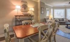 2201 SeaCrest. Renovated 1BR + Bunk Alcove — 2 Full Baths, Sleeps 6