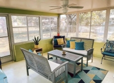 Lemon Bay Hideaway, Retro Beach Bungalow