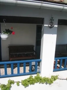 2 Bedrooms House Rental in Maries de la Mer, France